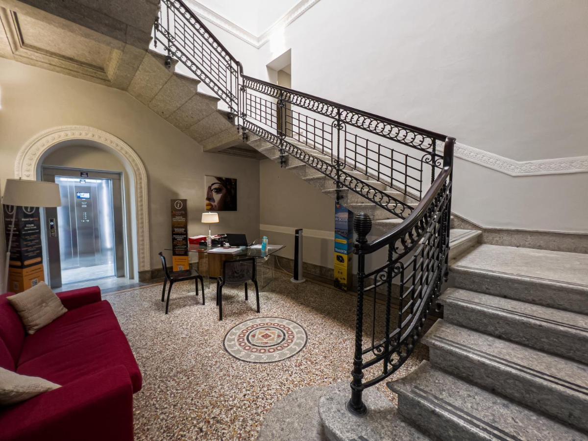Historico Loft&Rooms Palazzo Adragna XIX Trapani Esterno foto