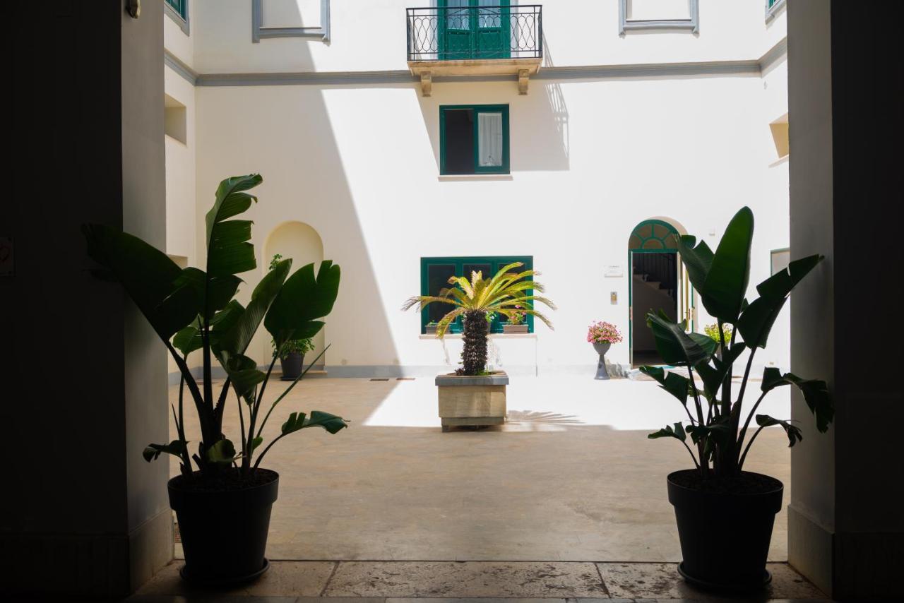 Historico Loft&Rooms Palazzo Adragna XIX Trapani Esterno foto
