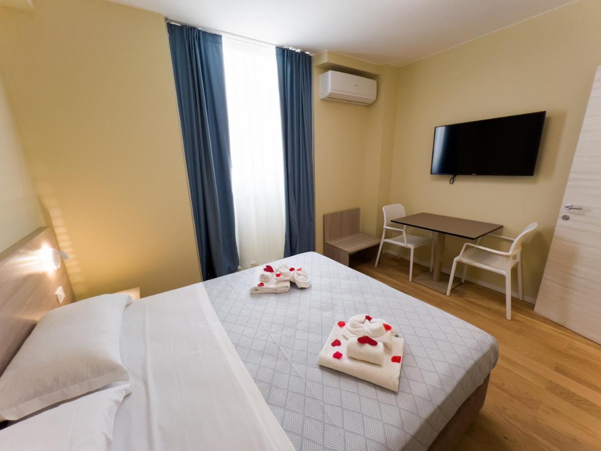 Historico Loft&Rooms Palazzo Adragna XIX Trapani Esterno foto