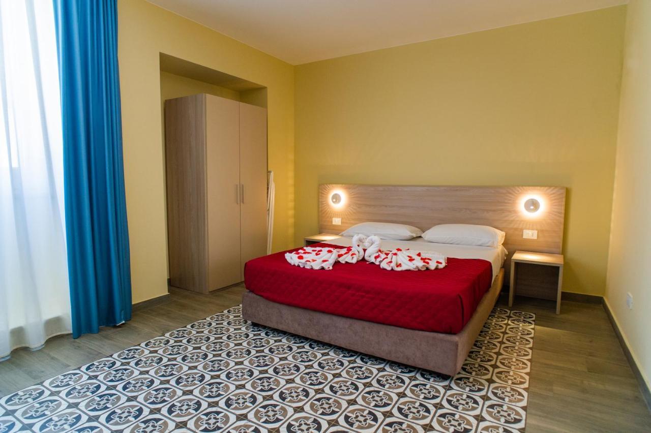 Historico Loft&Rooms Palazzo Adragna XIX Trapani Esterno foto