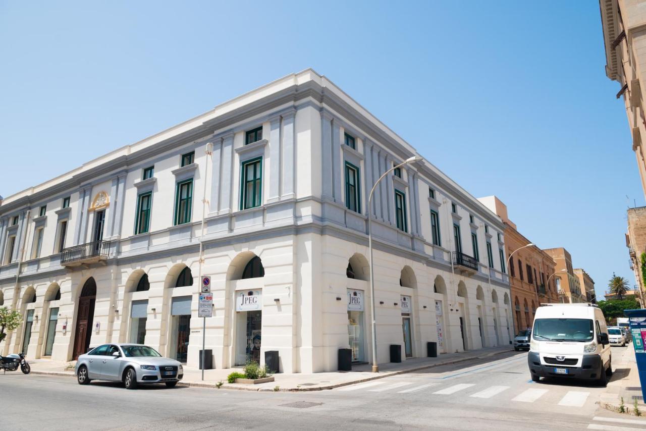 Historico Loft&Rooms Palazzo Adragna XIX Trapani Esterno foto