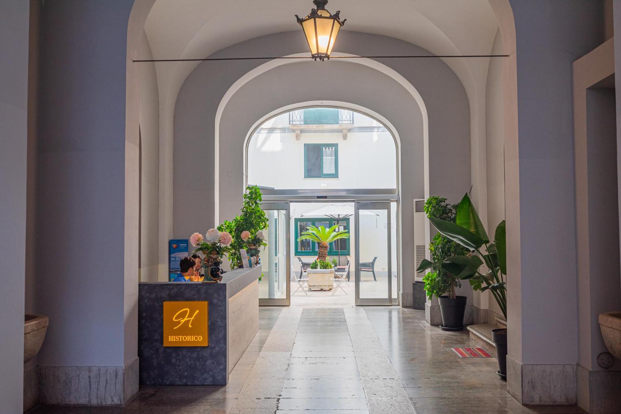 Historico Loft&Rooms Palazzo Adragna XIX Trapani Esterno foto